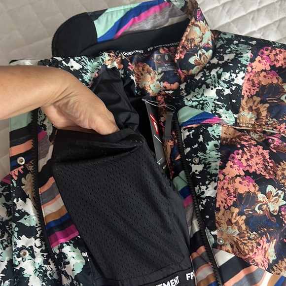 FP-Movement ski jacket - Picture 17 of 17